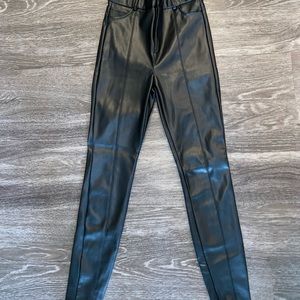 ZARA FAUX LEATHER SKINNY PANTS